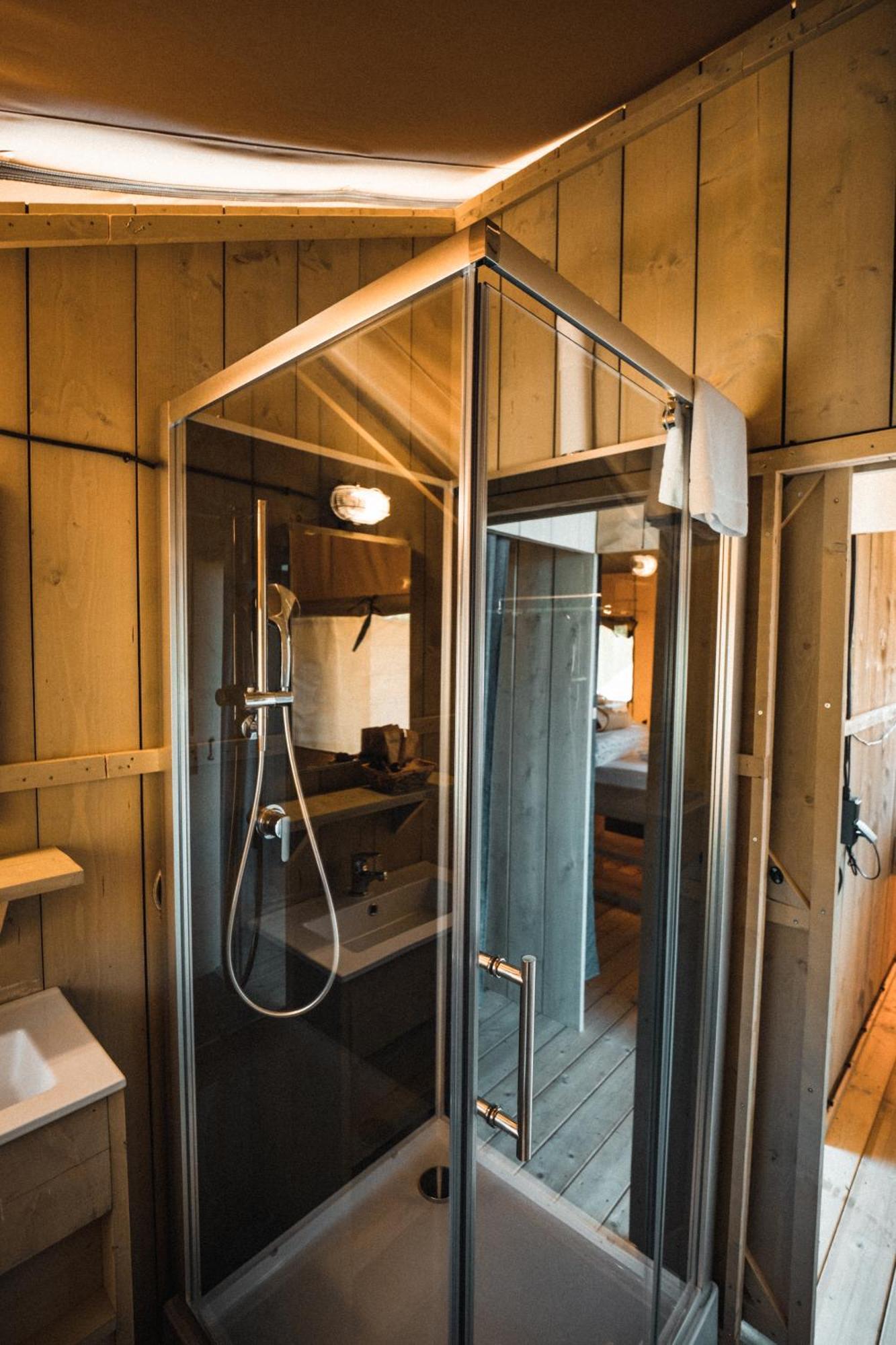 Hotel Glamping Le Tegole Riparbella Zewnętrze zdjęcie